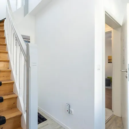 Haus Waldfrieden 2 *