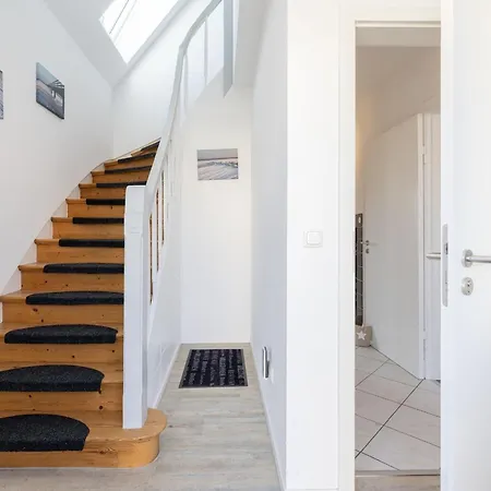 Haus Waldfrieden 2 *